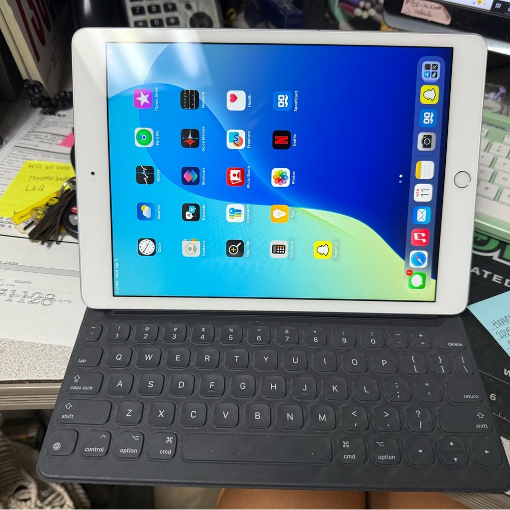 Apple Silver Tablet Keyboard for iPad
